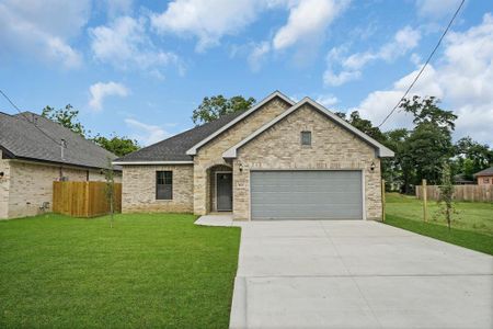 New construction Single-Family house 8507 Hoffman Street, Houston, TX 77016 - photo 0 0