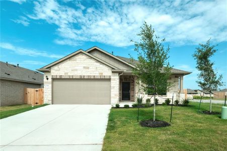 New construction Single-Family house 581 Elm Green St, Hutto, TX 78634 - photo 0 0