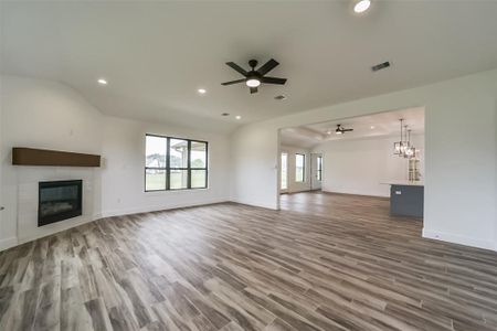 New construction Single-Family house 125 Birdie Drive, Hempstead, TX 77445 - photo 5 5