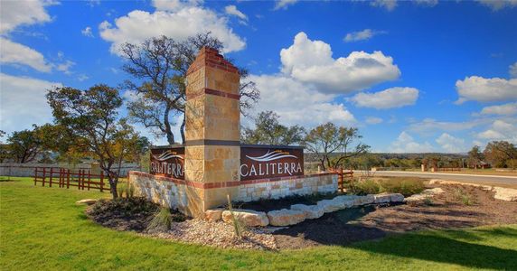 New construction Single-Family house 318 Bridge Water Loop, Dripping Springs, TX 78620 Presley III- photo 2 2