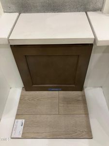 442 KF FM - Kitchen Island Photo