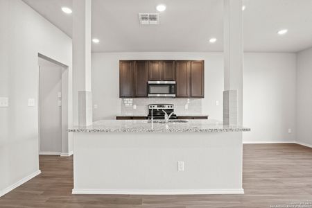 New construction Single-Family house 4464 Kiowa Pass, San Antonio, TX 78245 Camden- photo 5 5