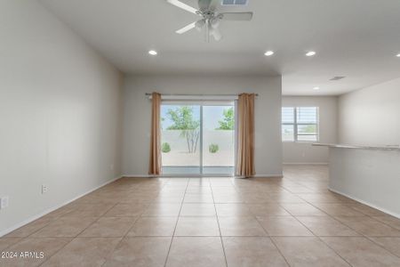 New construction Single-Family house 1046 W Chimes Tower Drive, Casa Grande, AZ 85122 - photo 9 9