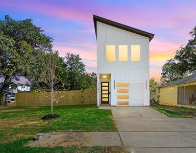 New construction Single-Family house 2246 Hooper Street, Dallas, TX 75215 - photo 0