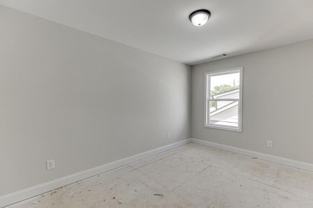 New construction Single-Family house 6026 Lights Ferry Road, Flowery Branch, GA 30542 - photo 19 19