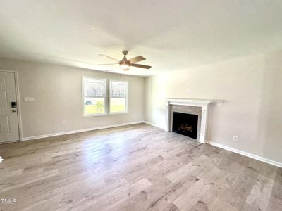 New construction Single-Family house 310 Earnest Way, Unit Lot 34, Kenly, NC 27542 - photo 5 5