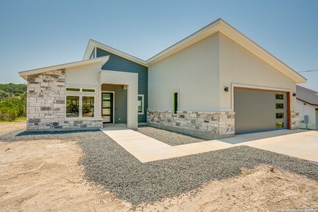 New construction Single-Family house 439 Compass Rose, Canyon Lake, TX 78133 - photo 27 27