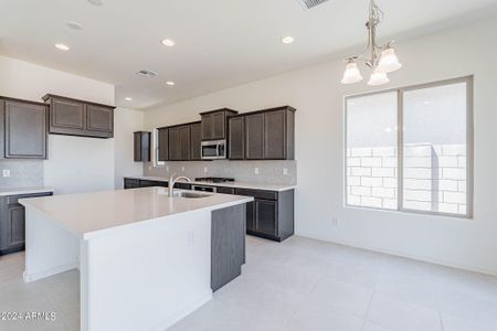 New construction Single-Family house 16420 W Desert Mirage Drive, Surprise, AZ 85388 Coral- photo 9 9