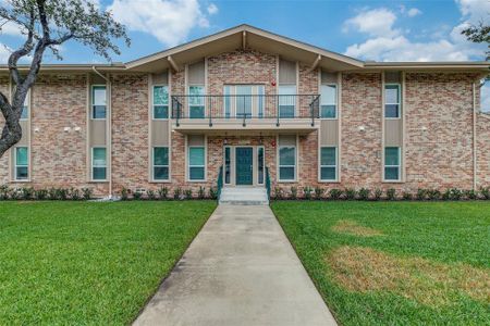 New construction Condo/Apt house 11226 Park Central Place, Unit B, Dallas, TX 75230 - photo 0