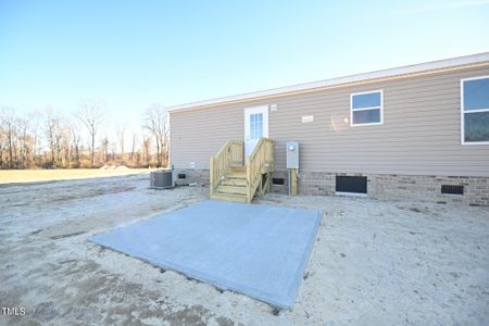 New construction Manufactured Home house 4091 Us 301 Highway, Selma, NC 27576 - photo 0