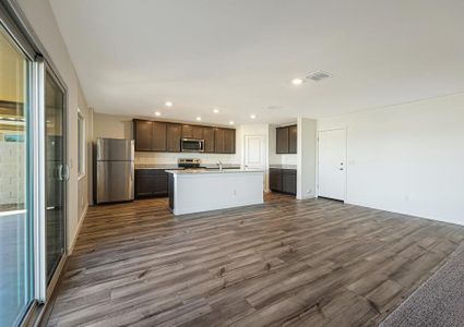 New construction Single-Family house 972 Feliz Street, Florence, AZ 85132 - photo 17 17