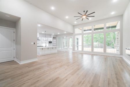 New construction Single-Family house 2405 W Green Briar Drive, Huntsville, TX 77340 - photo 5 5