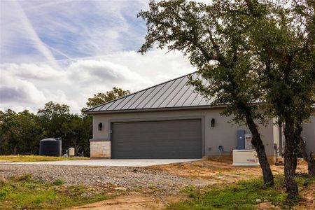 New construction Single-Family house 23601 Old Ferry Road, Unit 22, Spicewood, TX 78669 - photo 4 4