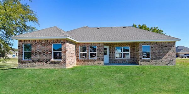 New construction Single-Family house 105 Panther Loop, Mabank, TX 75147 - photo 30 30