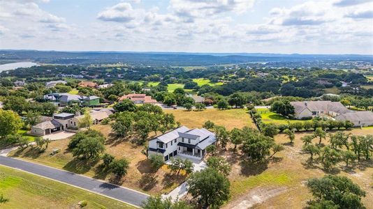 New construction Single-Family house 217 Hidden Hills Rd, Spicewood, TX 78669 - photo 25 25