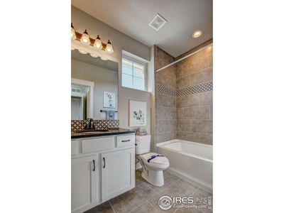 New construction Townhouse house 4120 Trapper Lake Dr, Loveland, CO 80538 - photo 22 22