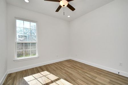 New construction Single-Family house 2214 Lake Forrest Drive, West Columbia, TX 77486 - photo 27 27
