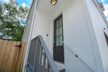 New construction Single-Family house 6013 Cypress Street, Houston, TX 77074 - photo 4 4