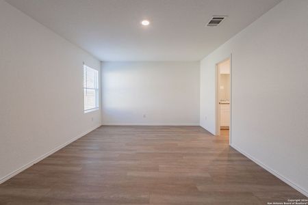 New construction Single-Family house 5409 Basil Chase, Converse, TX 78109 - photo 21 21