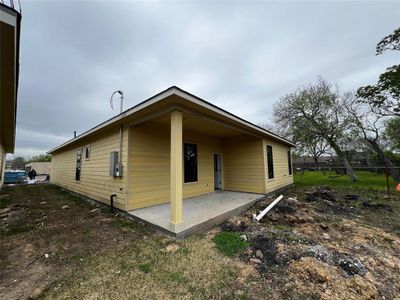 New construction Single-Family house 208 N 3Rd St, La Porte, TX 77571 - photo 11 11