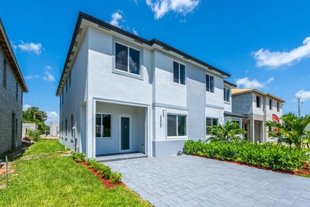 New construction Duplex house 12490 Sw 224Th St, Miami, FL 33170 - photo 4 4