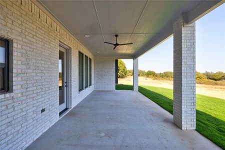 New construction Single-Family house 2004 Parker Meadows Court, Weatherford, TX 76087 - photo 35 35