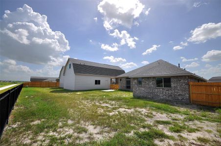 New construction Single-Family house 3405 Hacienda Drive, League City, TX 77539 - photo 46 46