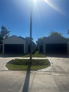New construction Single-Family house 4512 Mallow Street, Houston, TX 77051 - photo 1 1