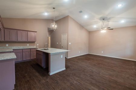 New construction Single-Family house 1033 Hillburn Drive, West Tawakoni, TX 75474 - photo 4 4