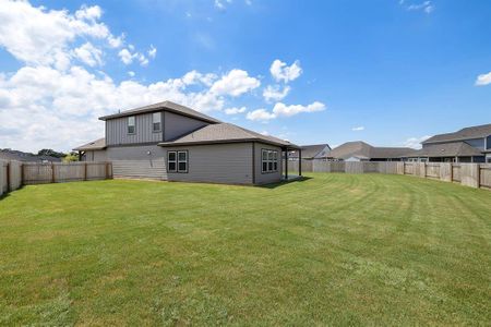 New construction Single-Family house 103 Javans Nest Cv, Cedar Creek, TX 78612 - photo 27 27