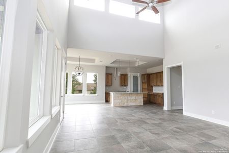 New construction Single-Family house 1218 High Point Ln, Spring Branch, TX 78070 - photo 5 5