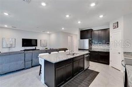 New construction Single-Family house 3747 Capri Coast Drive, Plant City, FL 33565 - photo 11 11