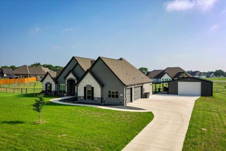 New construction Single-Family house 374 Wayward Spur, Springtown, TX 76082 - photo 1 1