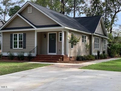 New construction Single-Family house 1009 Hillside Drive, Lillington, NC 27546 - photo 0