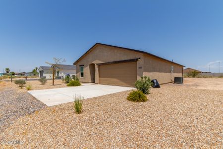 New construction Single-Family house 3715 N Bandelier Drive, Eloy, AZ 85131 - photo 4 4