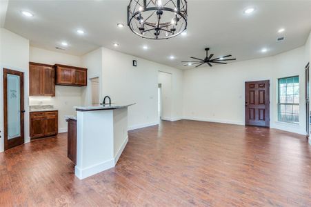 New construction Single-Family house 3402 Nw 27Th Street, Fort Worth, TX 76106 - photo 7 7