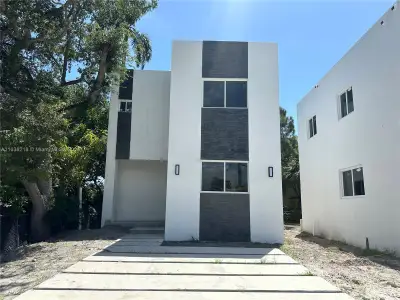 New construction Single-Family house 530 Nw 13Th Ave, Fort Lauderdale, FL 33311 - photo 0