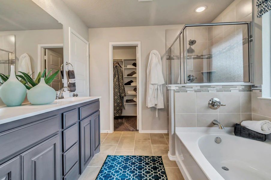 Primary Bathroom | Concept 1730 at Chisholm Hills in Cleburne, TX by Landsea Homes