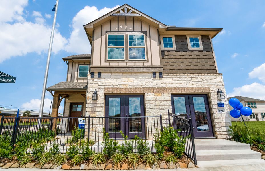 Avondale On Main Street by Pulte Homes in Houston - photo