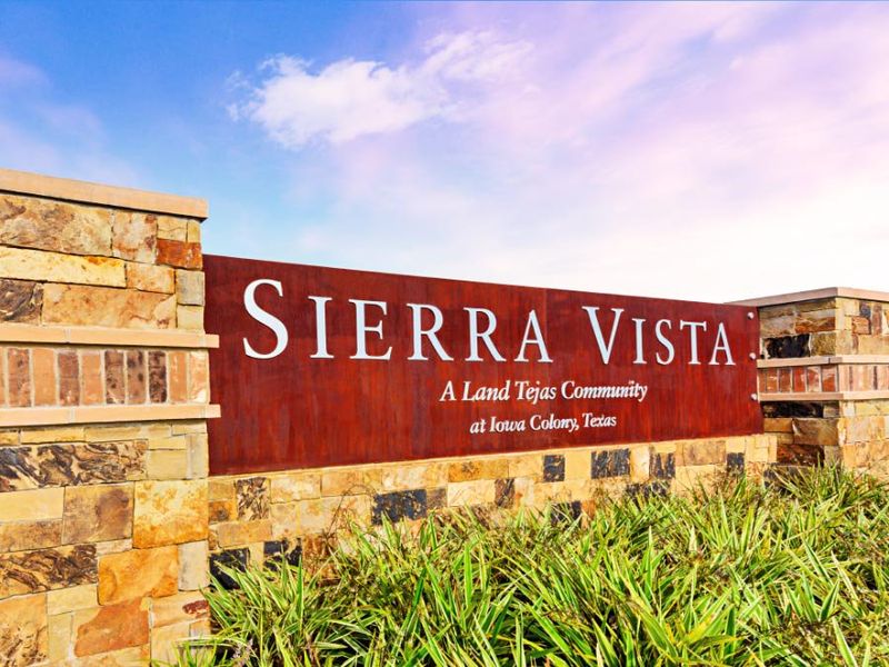 Sierra Vista West by Anglia Homes in Iowa Colony - photo