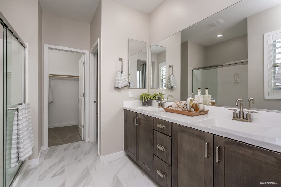 Primary Bath | Enamour | Centerra | New homes in Goodyear, AZ | Landsea Homes