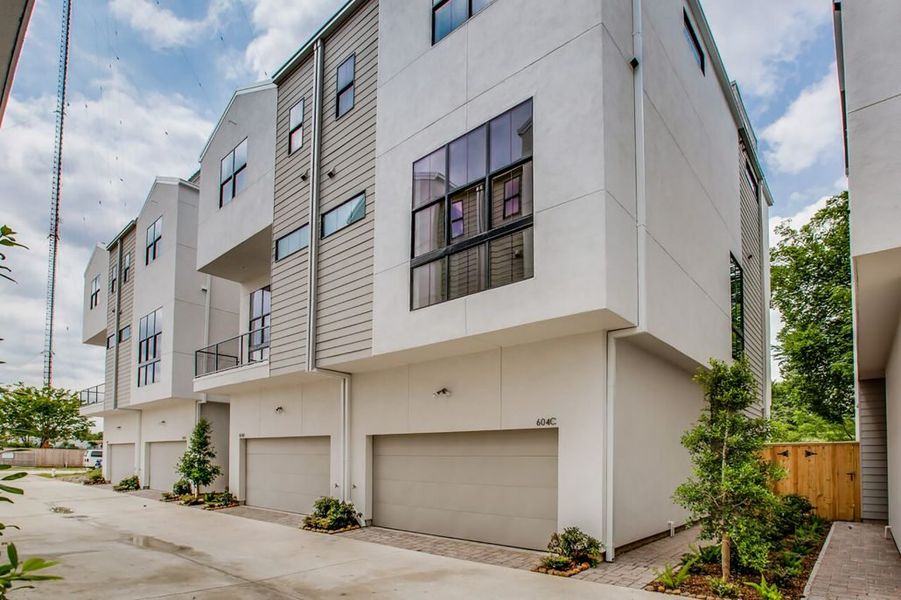 Middle Street Lofts on the Bayou by Urban Lofts Townhomes in Houston - photo
