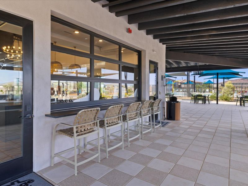 Community Patio at Paloma Creek