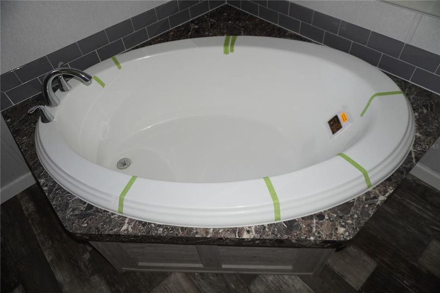 Garden Tub