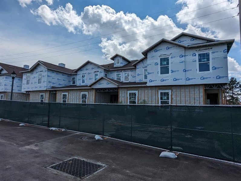New construction Townhouse house 7577 Sunflower Circle, Kissimmee, FL 34747 - photo