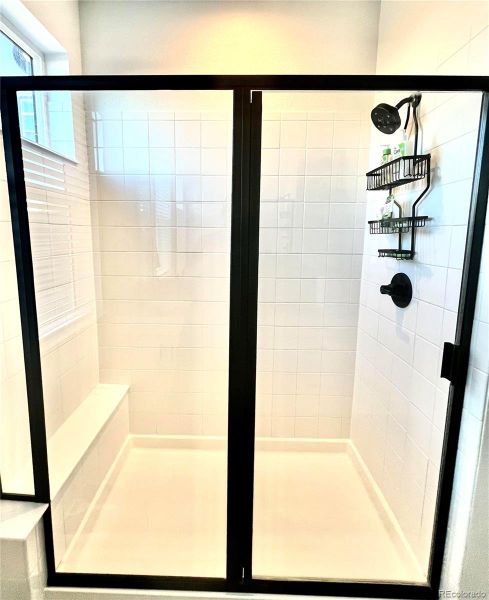 Clean and updated tile shower!