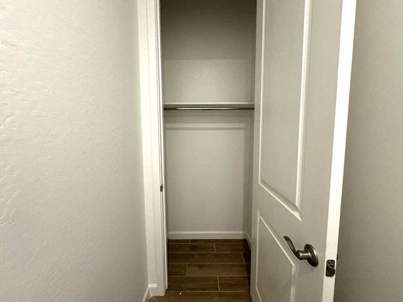 Closet in valet