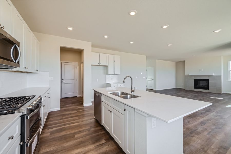 1312 loraine cir s - web quality - 003 - 09 kitchen