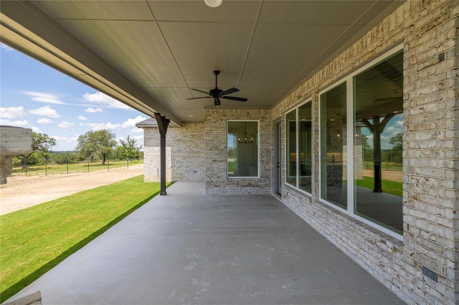 View of patio / terrace with ceiling fan