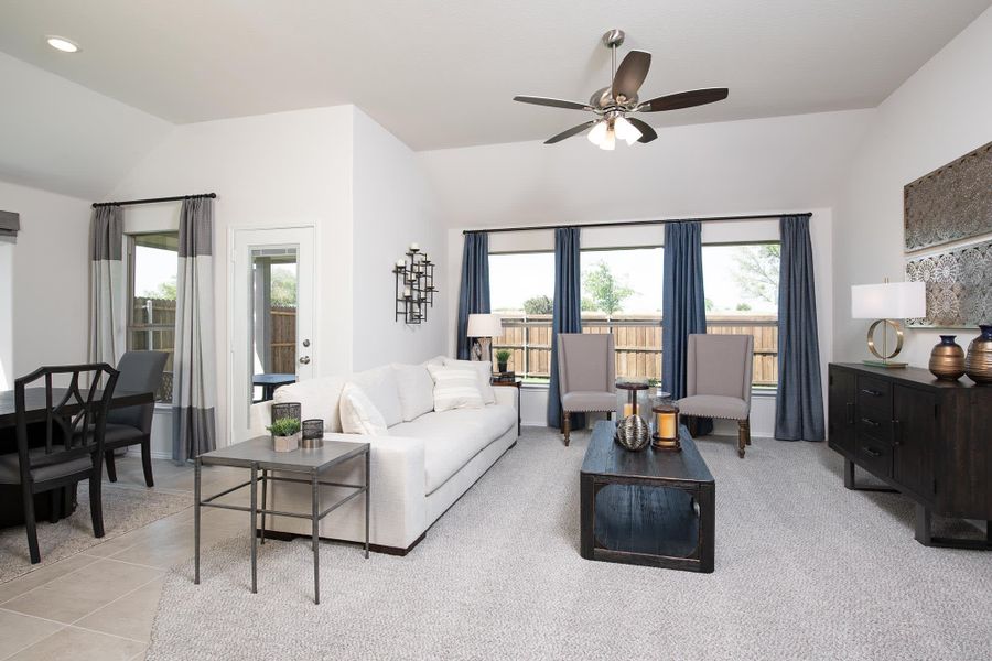 Family Room | Concept 1912 at Summer Crest in Fort Worth, TX by Landsea Homes